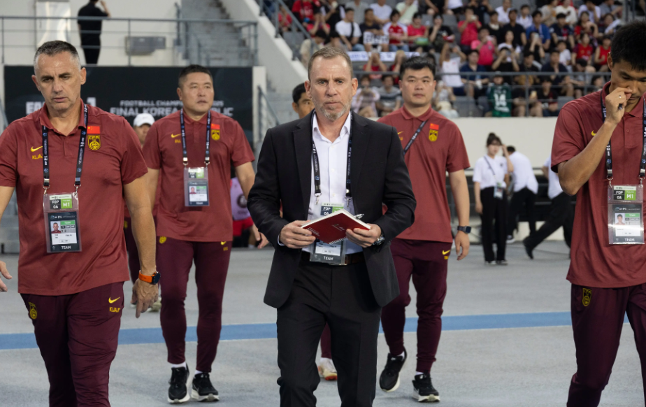 国足对阵日本以守为主 或变阵5后卫